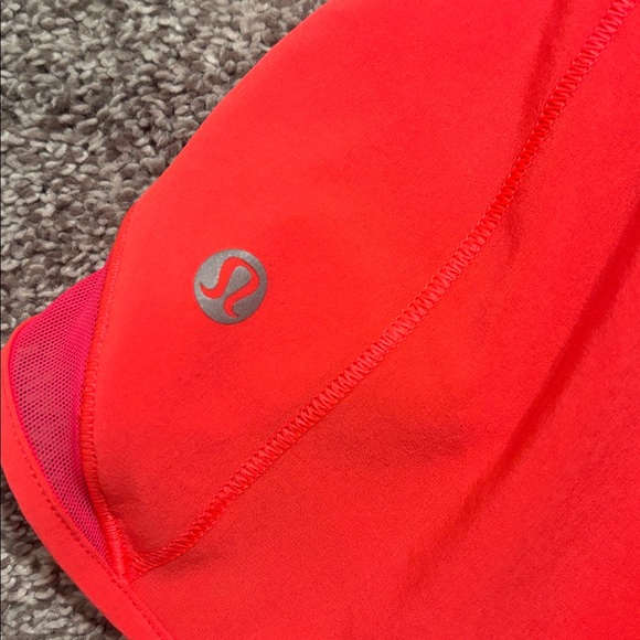 Lululemon Hotty Hot Low Rise Lined Shorts - Picture 5 of 9